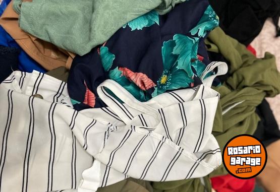 Indumentaria - VENDO LOTE DE ROPA - En Venta