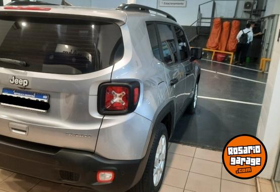 Camionetas - Jeep RENEGADE 1.8 SPORT P AT 2019 Nafta 42000Km - En Venta