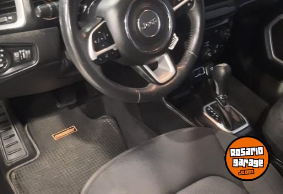 Camionetas - Jeep RENEGADE 1.8 SPORT P AT 2019 Nafta 42000Km - En Venta