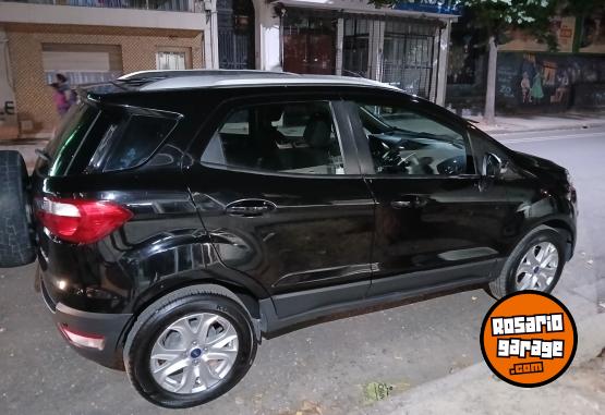 Camionetas - Ford Ecosport titanium 2013 Nafta 130000Km - En Venta