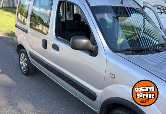 Utilitarios - Renault Kangoo 2014 Nafta 174000Km - En Venta