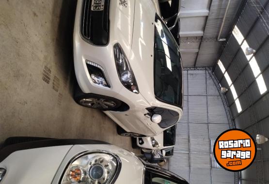 Autos - Peugeot 308 Roland Garros HDI 2014 Diesel  - En Venta