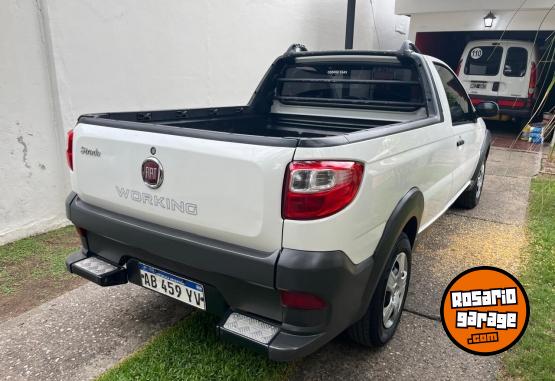 Camionetas - Fiat Strada 2017 GNC 98000Km - En Venta