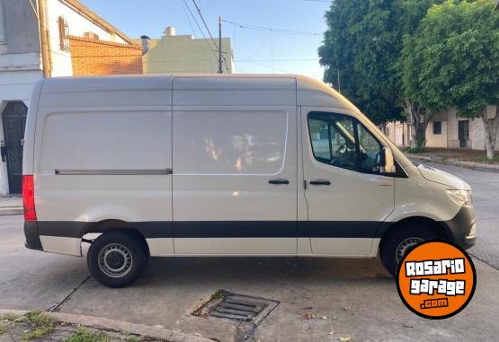 Utilitarios - Mercedes Benz Sprinter 2023 Diesel 17900Km - En Venta