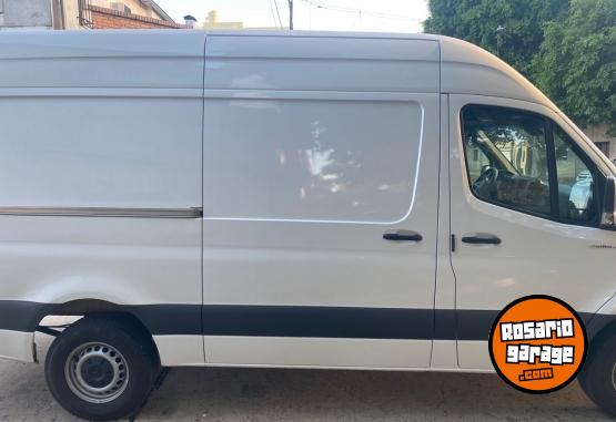 Utilitarios - Mercedes Benz Sprinter 2023 Diesel 17900Km - En Venta