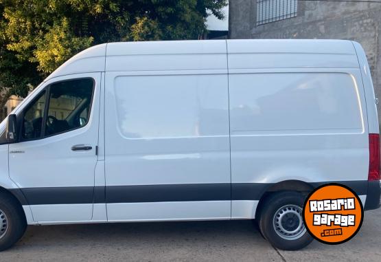 Utilitarios - Mercedes Benz Sprinter 2023 Diesel 17900Km - En Venta