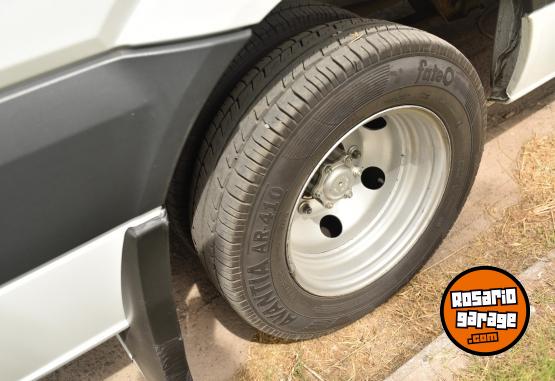 Utilitarios - Mercedes Benz 2015 2015 Diesel 80000Km - En Venta