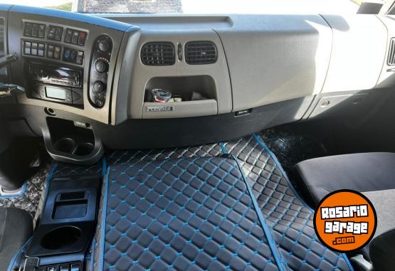 Camiones y Gr�as - RENAULT 380 DXI - En Venta