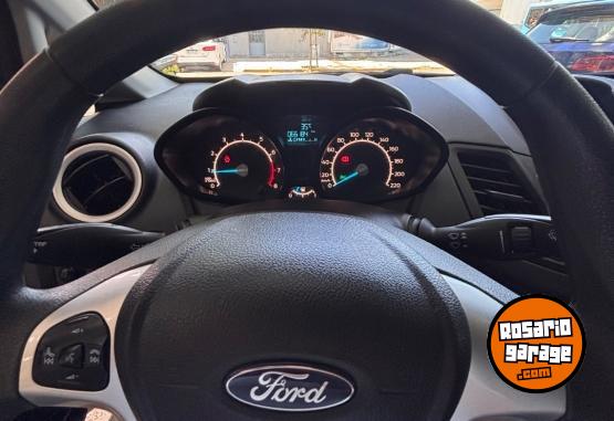 Autos - Ford Fiesta 2019 Nafta 60000Km - En Venta