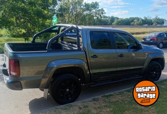 Camionetas - Volkswagen Amarok Dark Label. 2015 Diesel 180000Km - En Venta