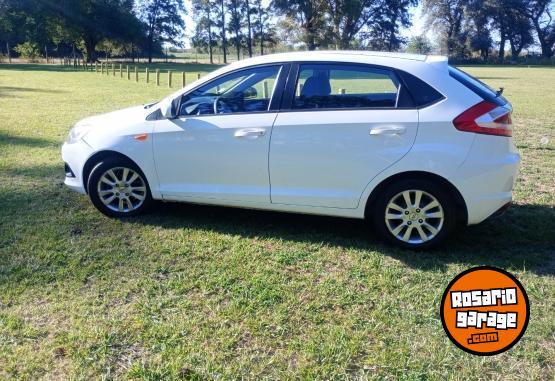 Autos - Chery Chery fulwing 2. 5 puerta 2015 Nafta 92000Km - En Venta