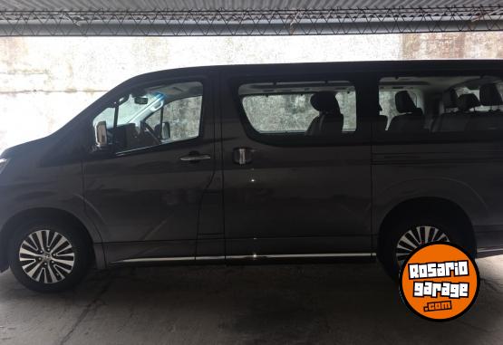 Utilitarios - Toyota WAGON EJECUTIVE 2023 Diesel 29193Km - En Venta