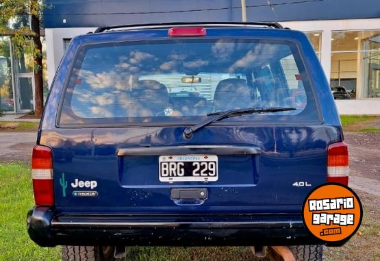 Camionetas - Jeep Cherokee sport 1997 GNC 297000Km - En Venta