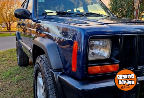 Camionetas - Jeep Cherokee sport 1997 GNC 297000Km - En Venta