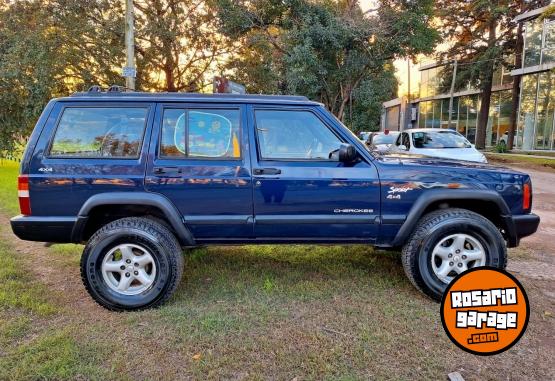 Camionetas - Jeep Cherokee sport 1997 GNC 297000Km - En Venta