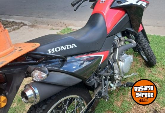 Motos - Honda XR 150L 2025 Nafta 1500Km - En Venta