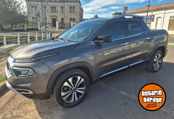 Camionetas - Fiat Toro Volcano 2.0TD - AT9 2025 Diesel 18000Km - En Venta