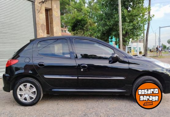 Autos - Peugeot 207 2013 Nafta 120000Km - En Venta