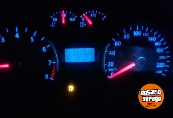 Autos - Volkswagen Gol trend 2010 Nafta 136000Km - En Venta