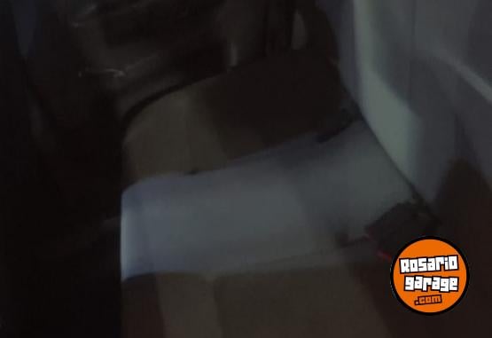 Autos - Volkswagen Gol trend 2010 Nafta 136000Km - En Venta