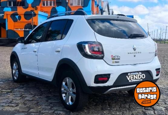 Autos - Renault Sandero Stepway 2015 Nafta 123000Km - En Venta