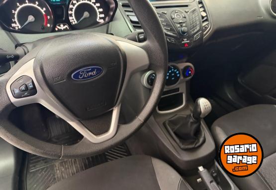 Autos - Ford Fiesta le s plus 2018 Nafta 118000Km - En Venta