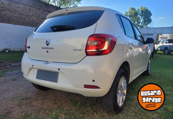 Autos - Renault Sandero 2017 Nafta 85000Km - En Venta
