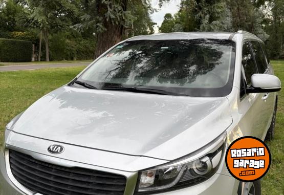 Autos - Kia Carnival 2017 Diesel 47000Km - En Venta