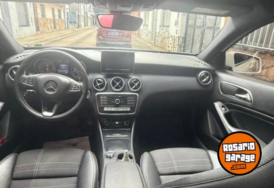 Autos - Mercedes Benz A200 2017 Nafta 89000Km - En Venta