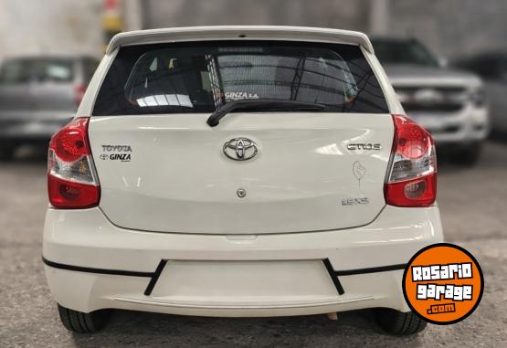 Autos - Toyota Etios XS 2014 Nafta 58000Km - En Venta