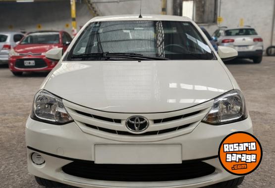 Autos - Toyota Etios XS 2014 Nafta 58000Km - En Venta