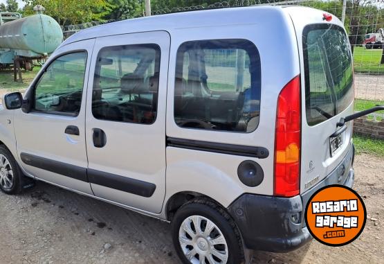 Utilitarios - Renault Kangoo 1.6 16v 2013 Nafta 220000Km - En Venta