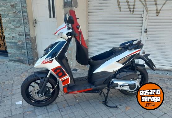 Motos - Aprilia Sr 160 2023 Nafta 5000Km - En Venta