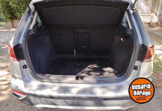 Autos - Volkswagen Taos Confortline 2022 Nafta 80000Km - En Venta