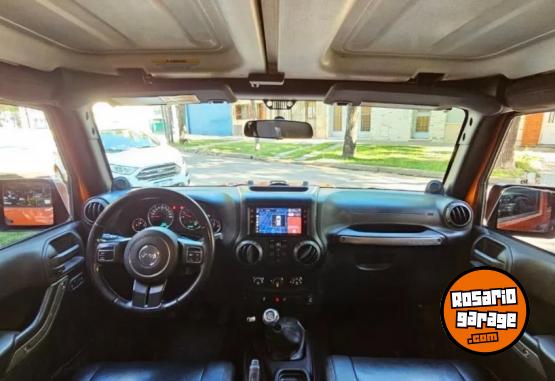 Camionetas - Jeep WRANGLER 3,6 UNLIMITED 28 2011 Nafta 115000Km - En Venta