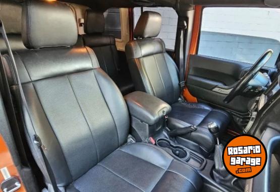 Camionetas - Jeep WRANGLER 3,6 UNLIMITED 28 2011 Nafta 115000Km - En Venta