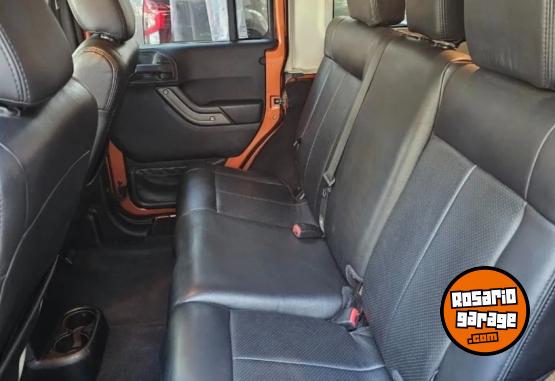 Camionetas - Jeep WRANGLER 3,6 UNLIMITED 28 2011 Nafta 115000Km - En Venta