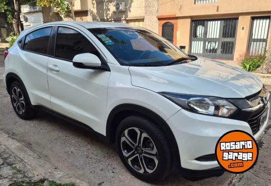 Autos - Honda Hrv lx excelente permuto 2015 Nafta 130000Km - En Venta