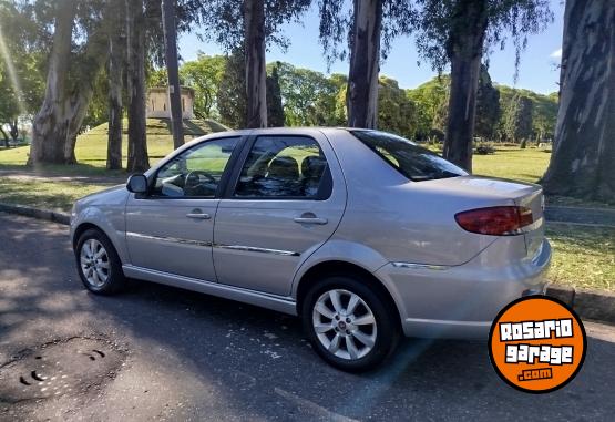 Autos - Fiat Siena essence 1.6 2011 Nafta 177000Km - En Venta