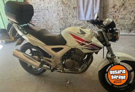 Motos - Honda Twister 2013 Nafta 32000Km - En Venta