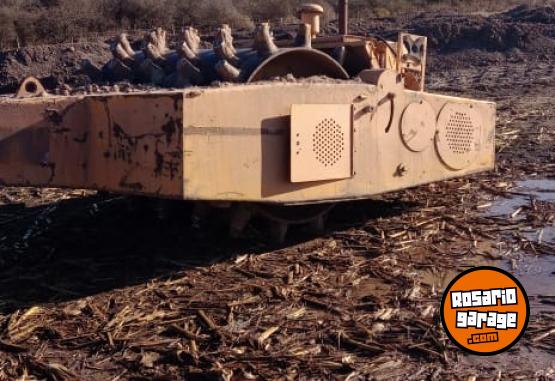 Camiones y Grúas - Rodillo Vibrante - En Venta