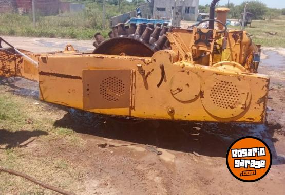 Camiones y Grúas - Rodillo Vibrante - En Venta