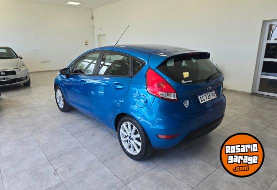 Autos - Ford Fiesta kinetic se 2018 Nafta 130000Km - En Venta