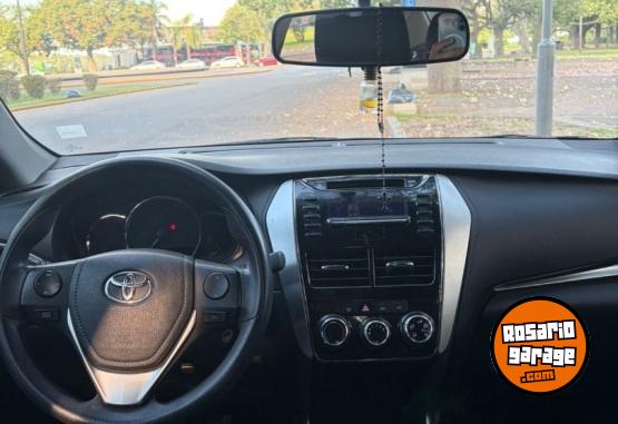 Autos - Toyota Yaris 2019 Nafta 98000Km - En Venta