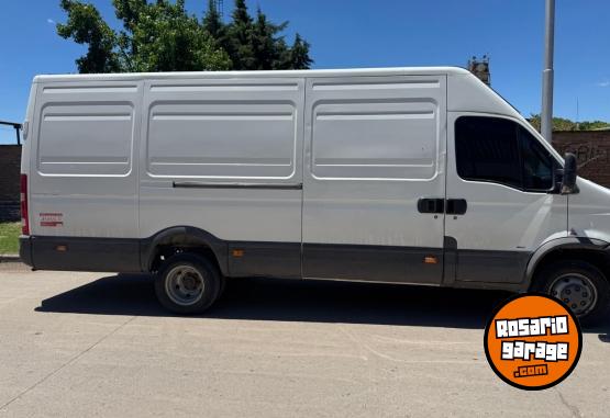Utilitarios - Iveco DAILY FURGON 55C16 2019 Diesel 95000Km - En Venta