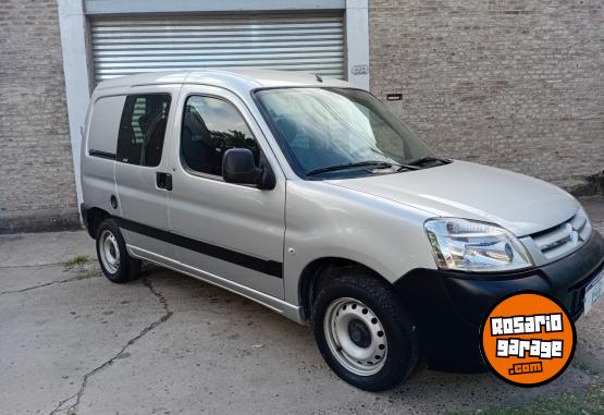 Utilitarios - Citroen Berlingo hdi mixto 5as 2018 Diesel 145000Km - En Venta