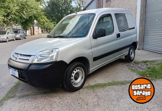 Utilitarios - Citroen Berlingo hdi mixto 5as 2018 Diesel 145000Km - En Venta