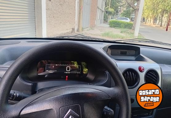 Utilitarios - Citroen Berlingo hdi mixto 5as 2018 Diesel 145000Km - En Venta