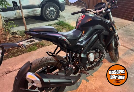 Motos - Benelli 180s 2021 Nafta 11000Km - En Venta