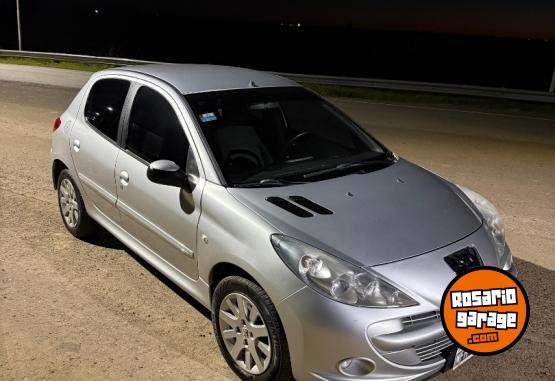 Autos - Peugeot 207 compact 2013 Nafta 152000Km - En Venta